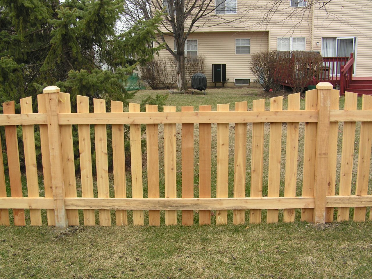 Picket - Inside View Cedar Fence - Cardinal Fence & Supply, Inc. 4&apos...